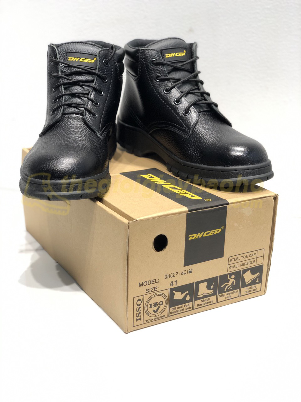 Lợi ích của giày bảo hộ cao cổ